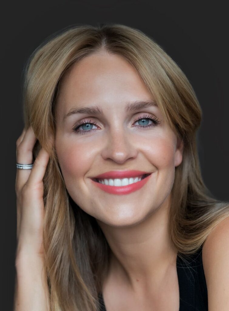 Елена Дудина